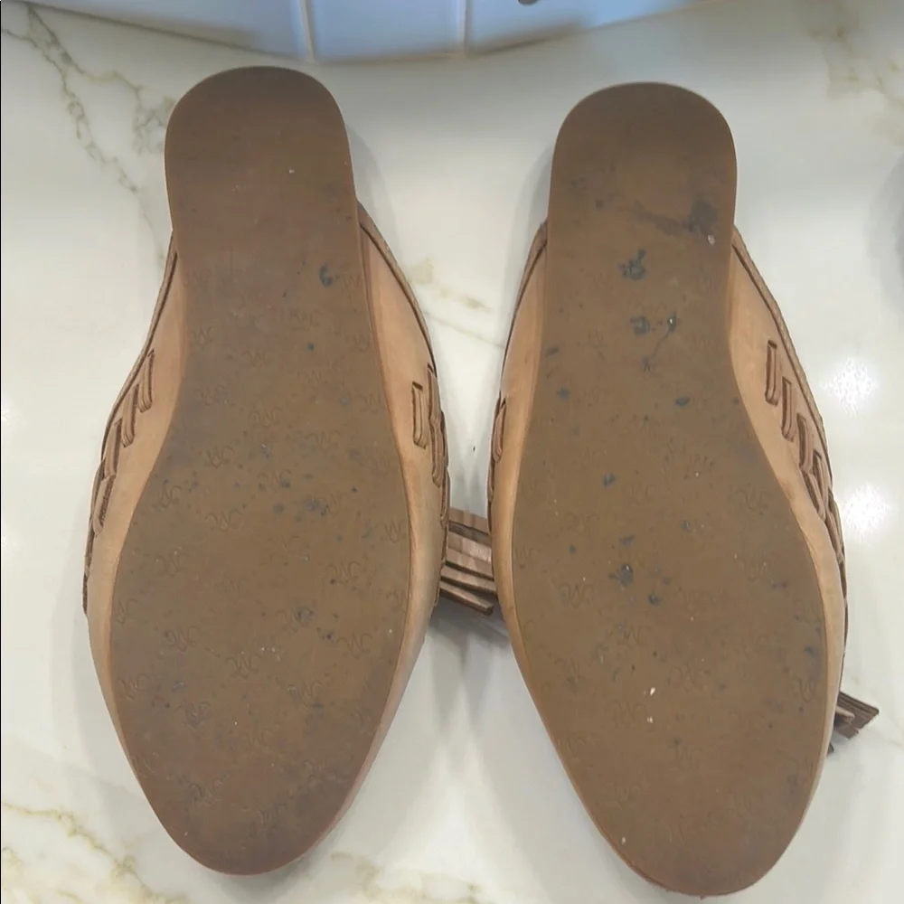 Johnston & Murphy Women's Tan Woven Leather Tassel Slip-Ons